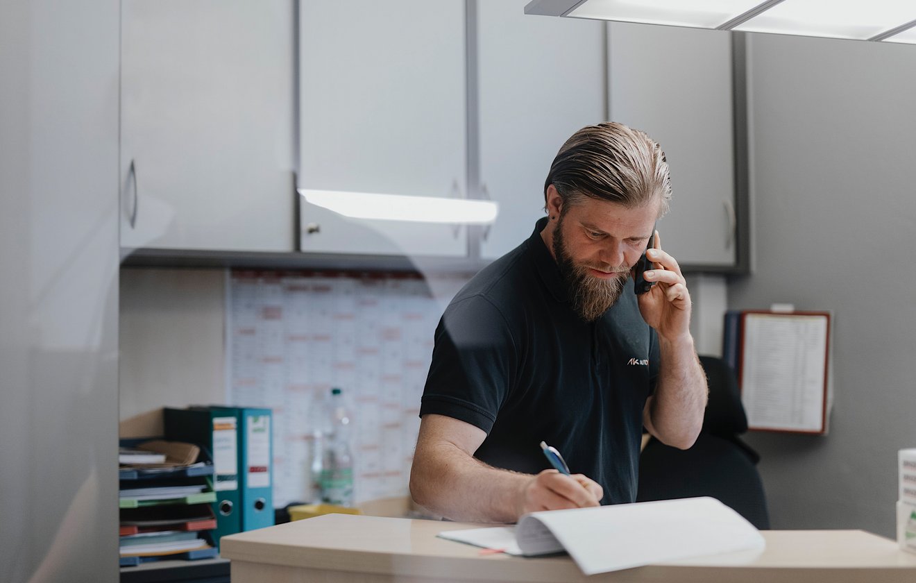 Serviceberater:in für Kfz-Technik